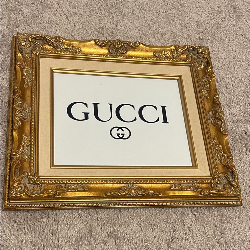 Gucci Luxurious Gold Decorative Frame